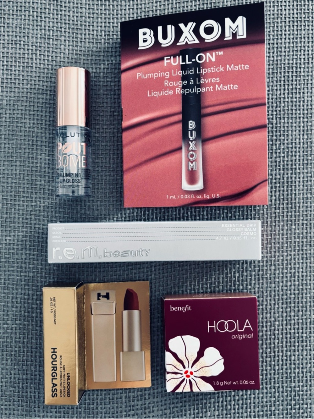 CLOSEOUT 10 PIECE BEAUTY BUNDLE + Navy Pouch - Picture 4 of 5